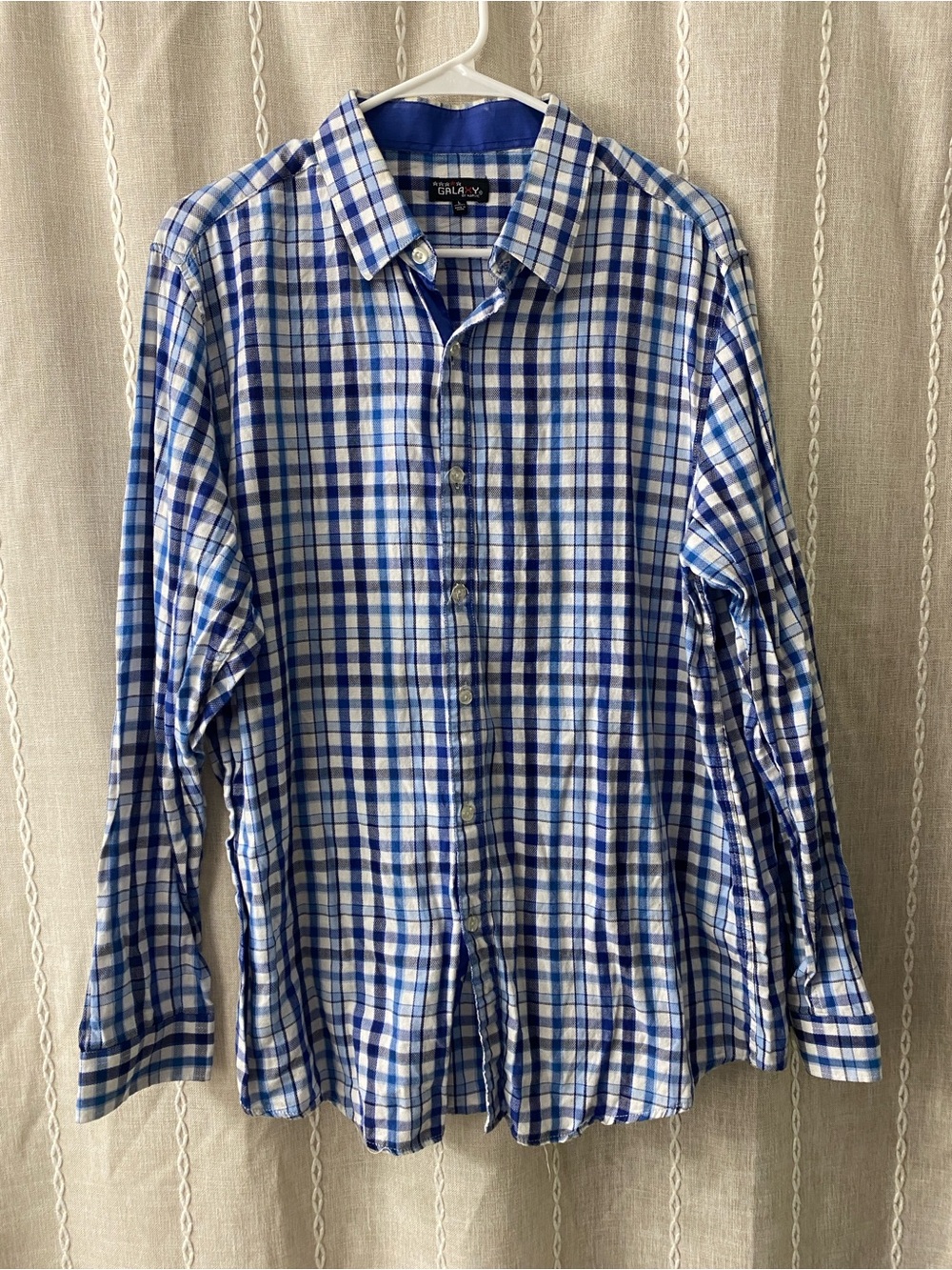 Galaxy By Harvic Blue and White Plaid Button-Down Shirt